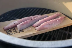 Big Green Egg Medium – met intEGGrated onderstel, acacia zijplankjes en hoes