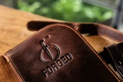 Foedraal bruin leder Forged