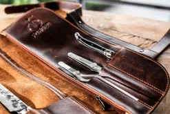 Foedraal bruin leder Forged