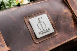 Foedraal bruin leder Forged