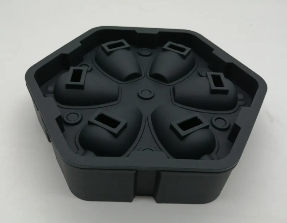 Ice Cubes The Bastard