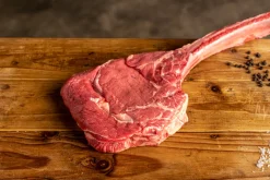 Runder Tomahawk steak