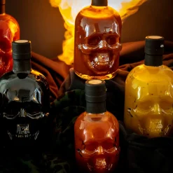 Saus.Guru hot saus – Black Gold Skull Bottle