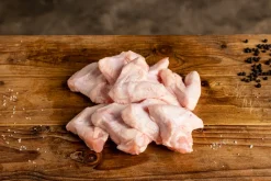 Scharrel kippenvleugels